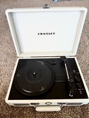 Bluetooth & Vinyl Record Player Speaker